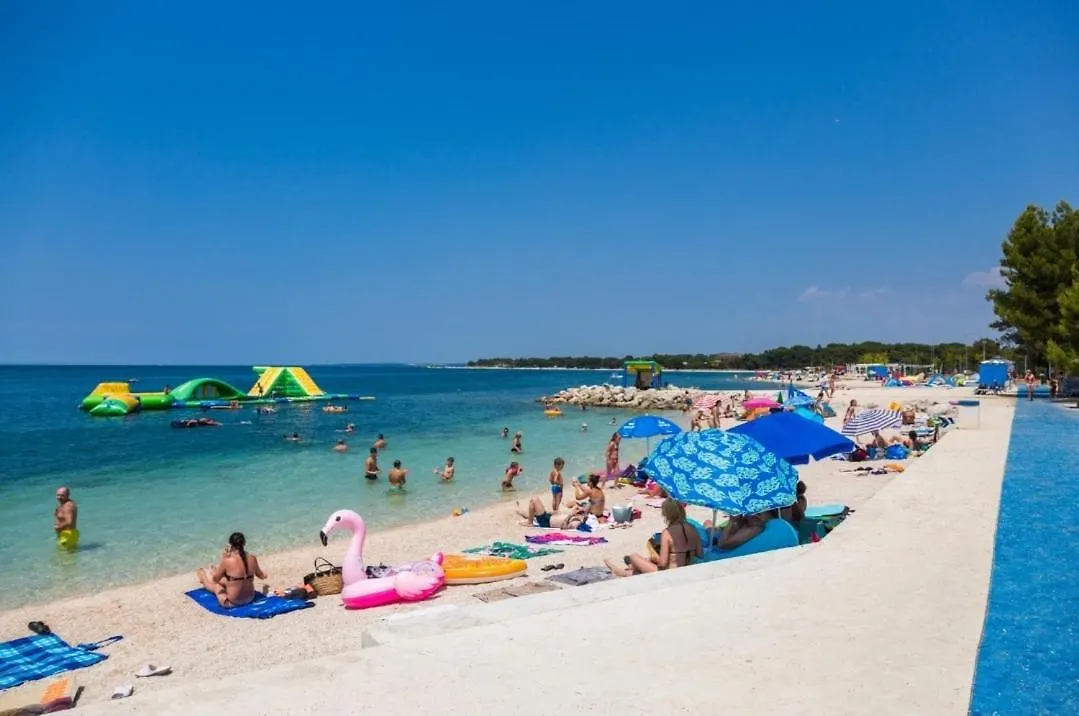 Apartments Mare Pula